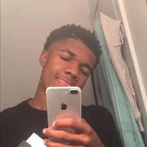 Meet your Posher, Aaron